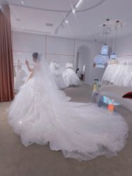 -派丽莫Pellimo原创设计婚纱品牌