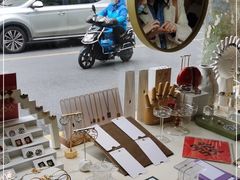-LADY FAFA(巨鹿路陕西南路路口店)