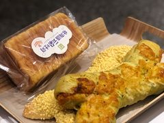 -奈雪的茶(湖滨银泰in77C区PRO店)