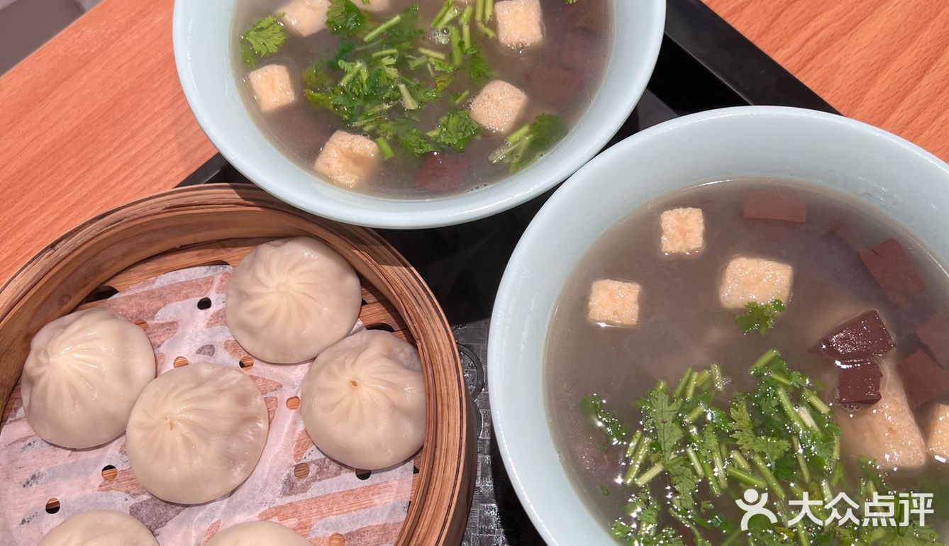 回味鸭血粉丝汤是南京人心目中的老品牌了