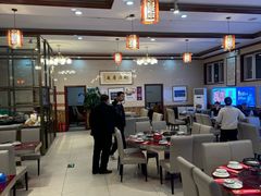 -鸿亨泰杂鱼馆(港馨家园店)