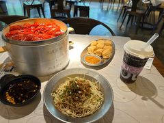 -巴厘龙虾·榜首油焖大虾(音乐学院·沿江酒馆店)