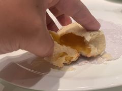 脆皮流沙包-皇朝会.经典传统粤菜(外滩店)