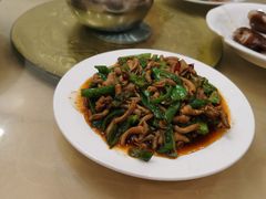 -余杨鸭鸭餐厅
