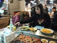 -马路牙子烧烤音乐酒馆(望京店)