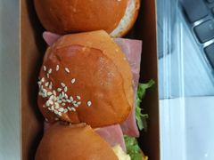全麦多味组合汉堡-中粮丰通（北京)食品有限公司
