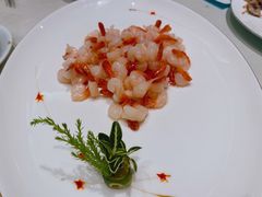 手剥河虾仁-蝶园·装修中(BFC外滩金融中心店)