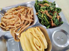-北京联合大学本部食堂