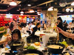 -鲜入围煮花胶鸡海鲜火锅