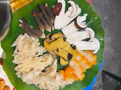 -钢管厂五区小郡肝串串香火锅(梅川路店)