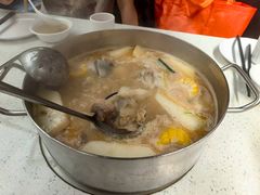 -肥仔文澳门猪骨煲(南京西路店)