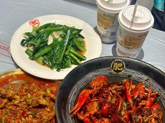 -肥肥虾庄·金牌油焖大虾(杨园滨江时代walk店)
