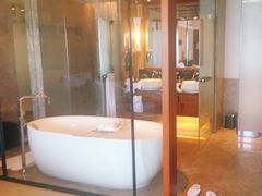 -三亚湾海居铂尔曼度假酒店