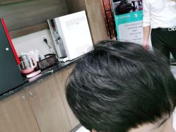 -首脑美发沙龙