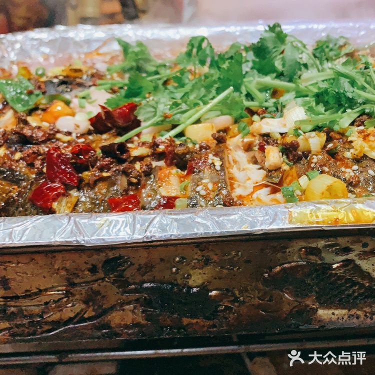 肉烤的很嫩因为是全肥的缘故入口即化