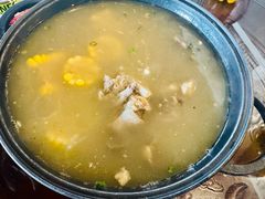 -梁子湖东篱老屋生态庄园