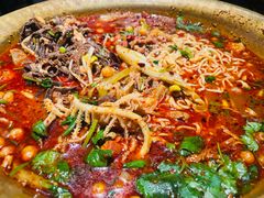 -张翻越·川渝冒菜·武汉黑鸭煲(城北万象城店)