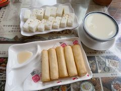 炸牛奶-周大娘牛乳(旧寨古村总店)