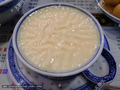 -广信牛奶甜品世家(台东店)