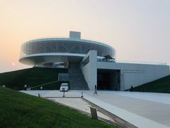 -郑东新区龙湖公共艺术中心