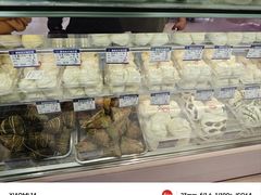 -白玉兰食品甜凤店(合生汇店)