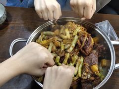 -内蒙焖面大盆骨餐馆(山大路店)