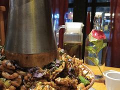 -老佛爷铜炉蛙锅(东门老街店)