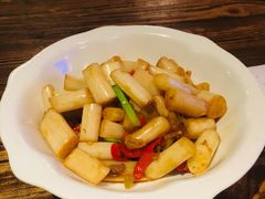 香辣藕尖-胡桃里音乐酒馆(海雅缤纷城店)