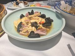 -围龙屋客家食府(福田店)