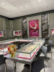 店内环境-周生生Chow Sang Sang(新世界店)