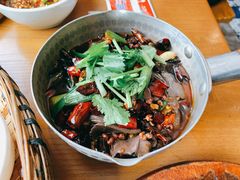 -包整·丝娃娃(一览甲秀楼风景店)