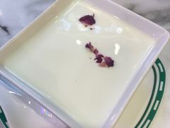 鲜奶炖桃胶-三条A糖水公司(永旺梦乐城店)