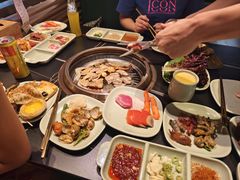 -梨花自助烤肉(西三旗万象汇黑金店)