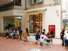 -Line 咖啡(石厦花园店)