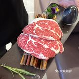 ⚽烤鸽串配球赛！这外摆区也太懂夏天了