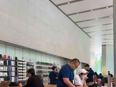 -Apple零售店(华贸购物中心店)