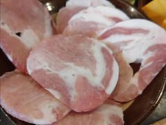 现切老肉片-虎贲三拖八老火锅(洋人街店)