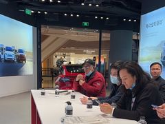 -TESLA 特斯拉(上海太古汇体验店)