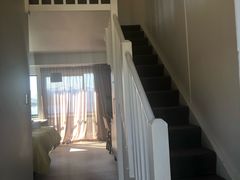 -Lake Hawea Hotel