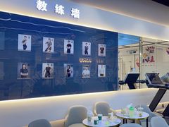 -VLines耀能运动24小时·月付制健身(京广桥店)