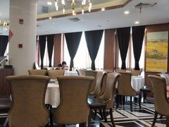 -老人和饭店(淮海中路店)