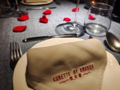 -弦月窗LUNETTE BY AMANDA(复兴路店)