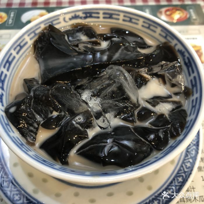 香港粤北鼻茶点甜品(红瓦寺店)龟苓膏图片 第1张