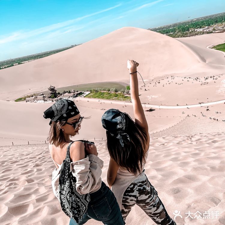 西北旅行｜鸣沙山⛰️月牙泉🌙沙漠绿洲