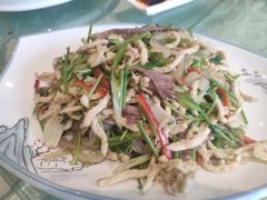 -六和聚传统烤鸭.天津菜(和平店)