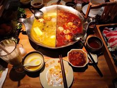 台式麻辣锅-湊湊火锅·茶憩(杭州湖滨银泰in77店)