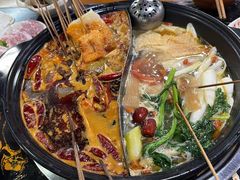 -灌县老妈砂锅串串香(万科红生活广场店)