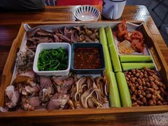 -酱肉小酒馆(梅陇店)
