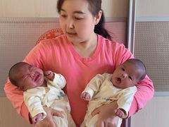 -爱的果实月嫂育婴师(世纪东方店)