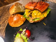 -HIGH FIVE哈福手工汉堡(桂林路店)